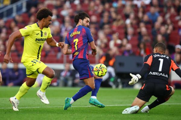 Барселона готова да пожертва Феран Торес, за да задържи Рашфорд