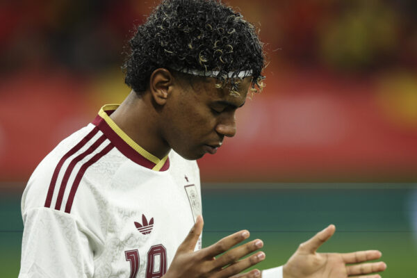 Барселона разчита на Ямал в пълна сила преди тройното противостоене с Атлетико