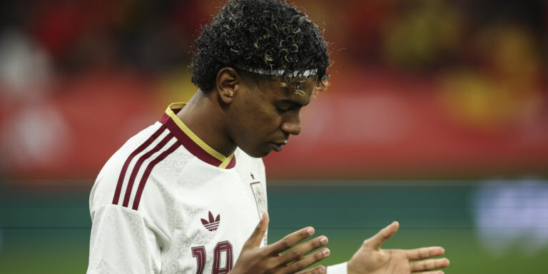 Барселона разчита на Ямал в пълна сила преди тройното противостоене с Атлетико