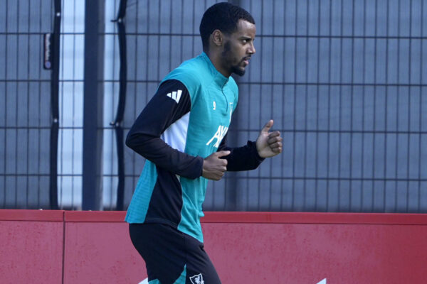 Исак готов да се върне към тренировките с отбора след контузия — добра новина за Ливърпул и Швеция