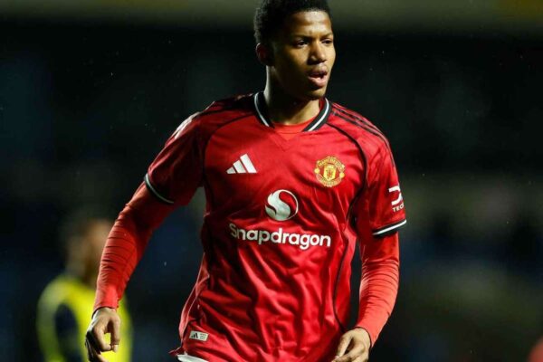 Треньорът на Ман Юнайтед U21 Лорънс с актуална информация за напредъка на Оби: "Ние сме взискателни към него"