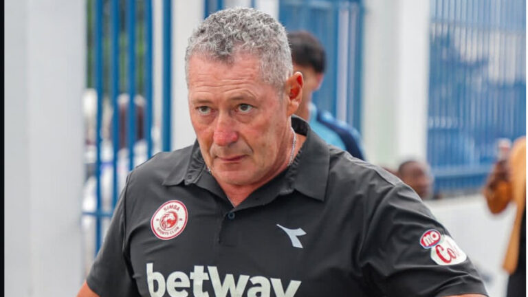 Симба губят позиции в надпреварата за титлата в Танзания