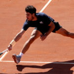 Алкарас готов да изцапа чорапите си с връщането на клей