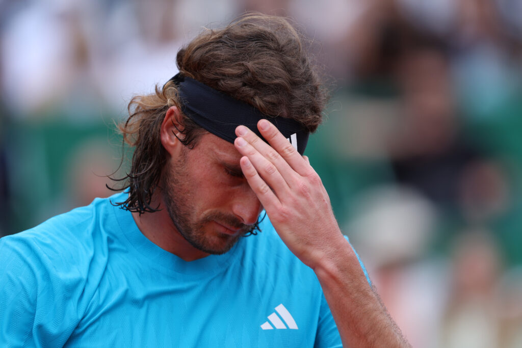 Провалът на Циципас в Мюнхен задълбочава спада в класирането